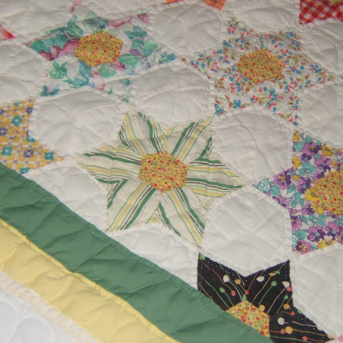 Pentagon Star Vintage quilt - closeup of block