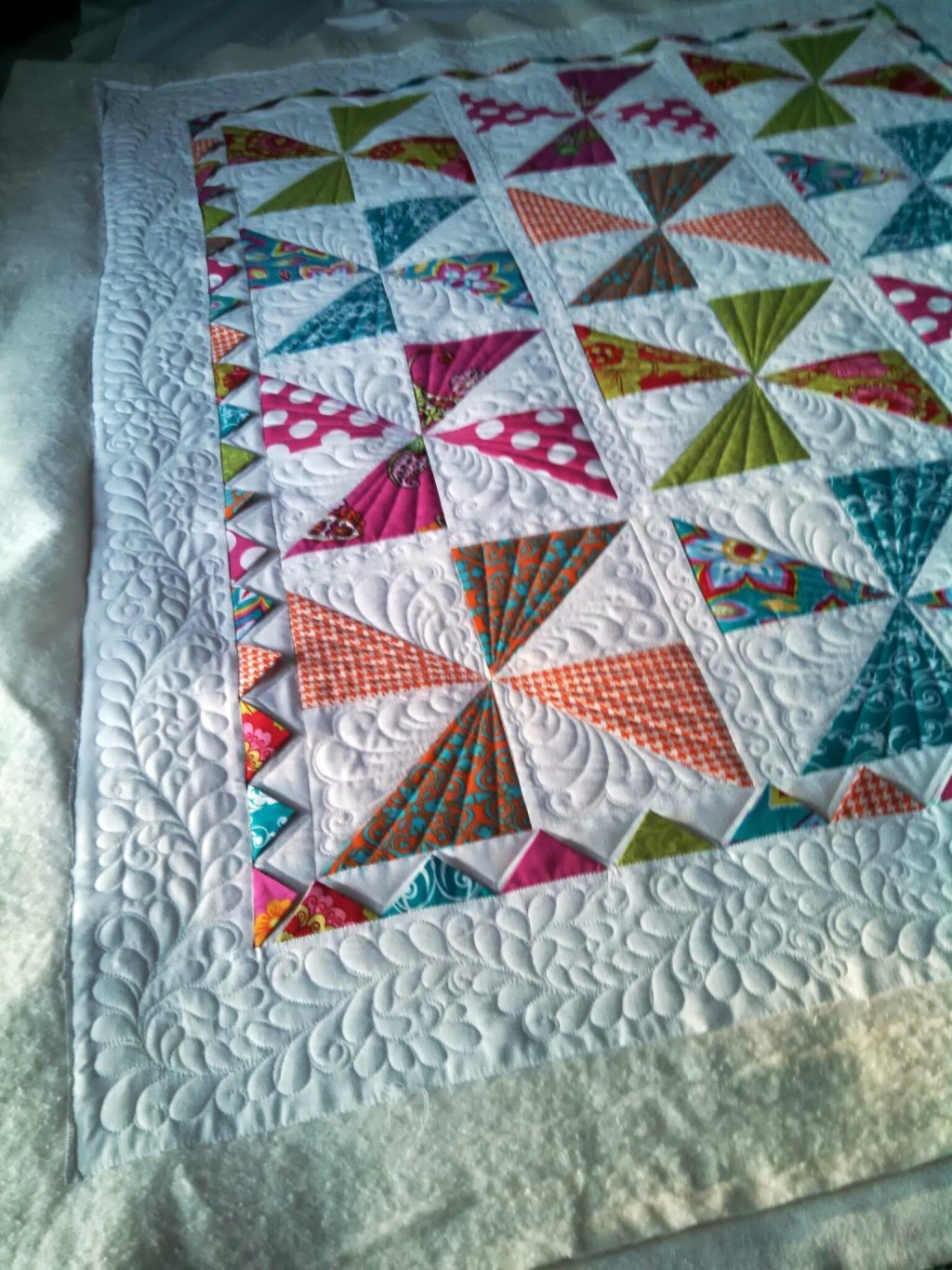 Adorable baby quilts – pinwheels and log&nbsp;cabins